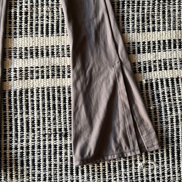 Velocity Size Small taupe brown women’s athletic wear pants flare bottom - Picture 3 of 8